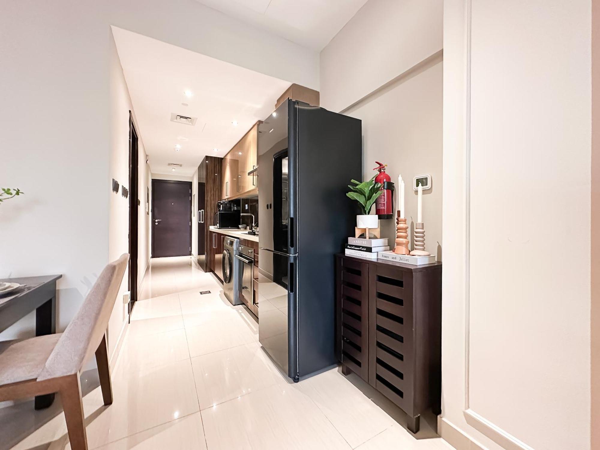 Trophy - Downtown Scape Views Apartment Dubai
