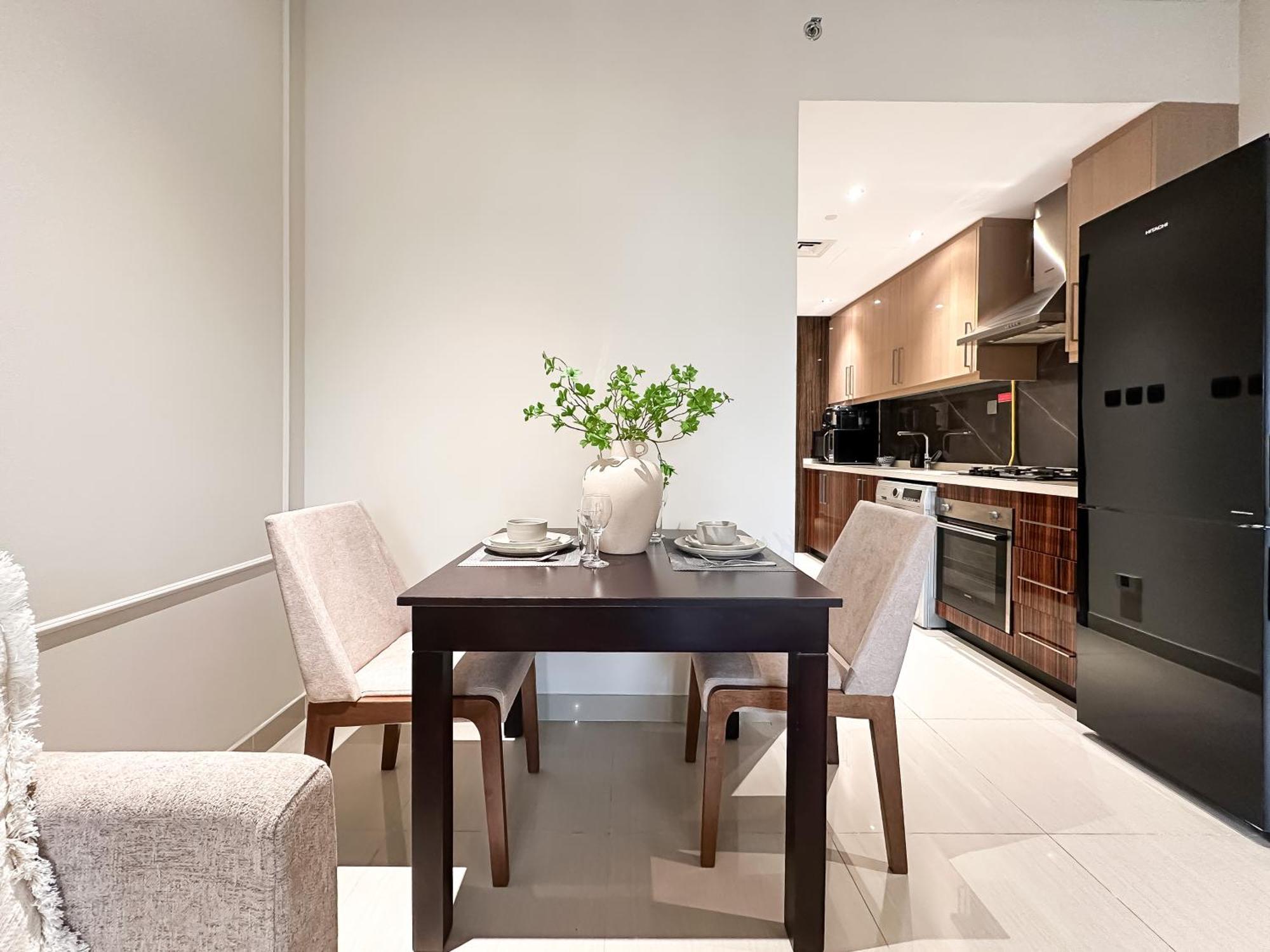 Trophy - Downtown Scape Views Apartment